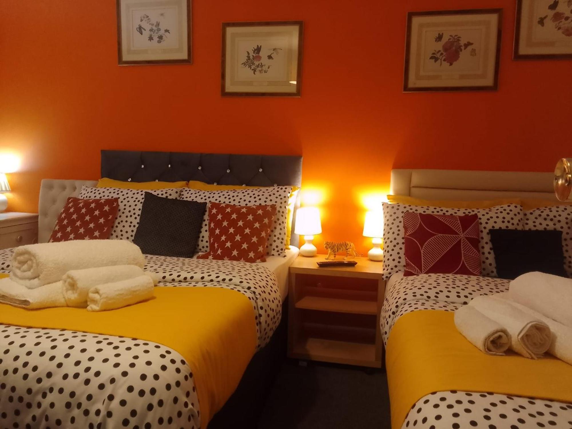 Cosy Stay In Walsall By Ideal Home Bloxwich Εξωτερικό φωτογραφία
