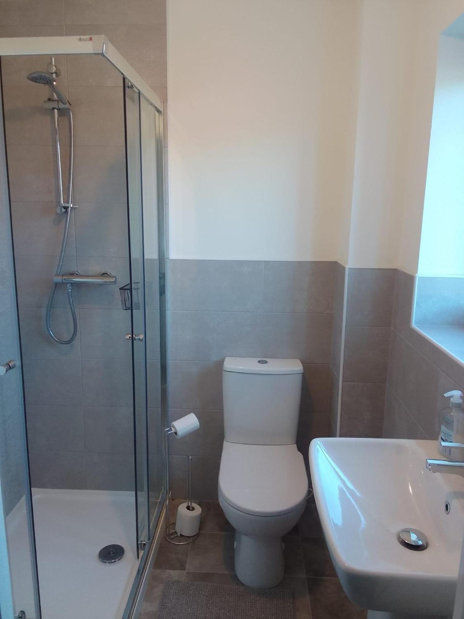 Cosy Stay In Walsall By Ideal Home Bloxwich Εξωτερικό φωτογραφία