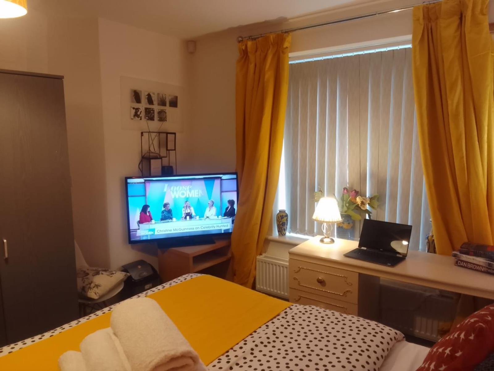 Cosy Stay In Walsall By Ideal Home Bloxwich Εξωτερικό φωτογραφία